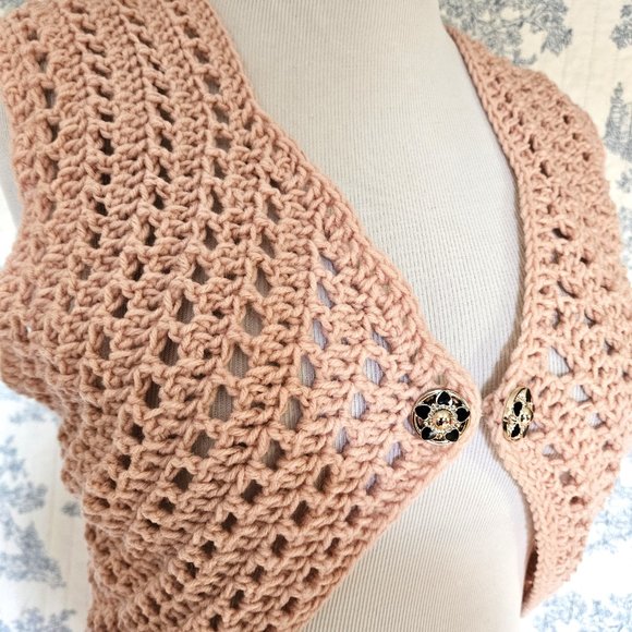 Size L NEW Hand Crocheted Retro Curved Vest - Picture 10 of 10